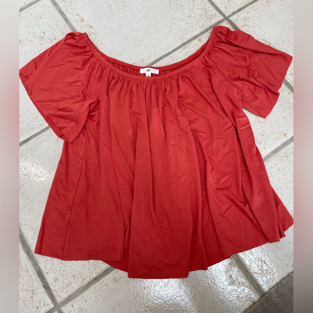 Off the shoulder summer flowy top
